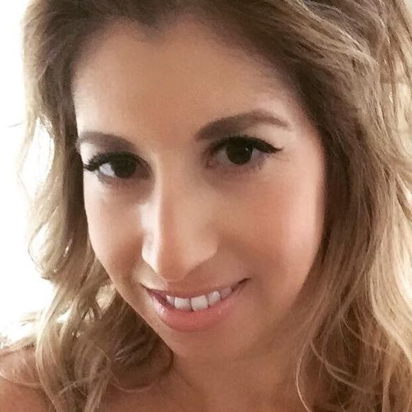 Meet your Posher, Nichole - Picture 1 of 1